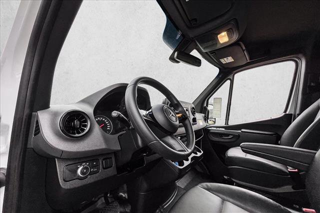 Used 2026 Mercedes-Benz Sprinter 2500 image 10