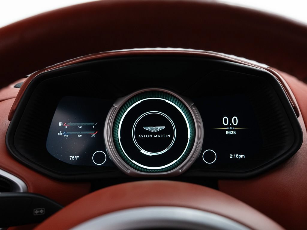 Used 2021 Aston Martin DB11 Volante RWD image 34