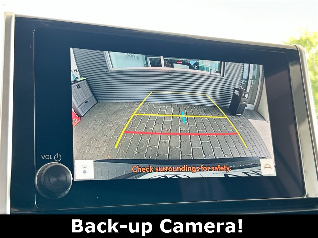 Used 2024 Toyota RAV4 XLE image 28