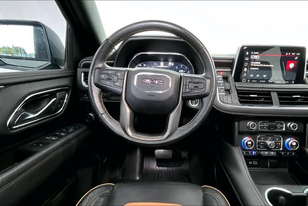 Used 2023 GMC Yukon AT4 AWD/4WD image 6