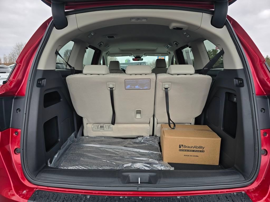 Used 2026 Honda Odyssey EX-L image 12