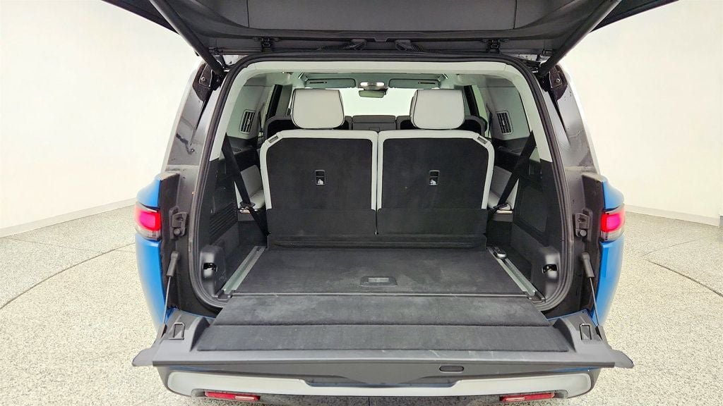 Used 2024 Rivian R1S Adventure AWD/4WD image 24