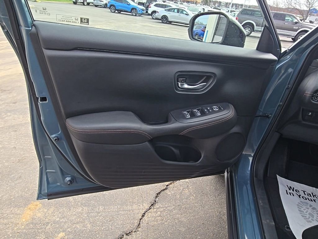 Used 2025 Honda HR-V Sport image 18