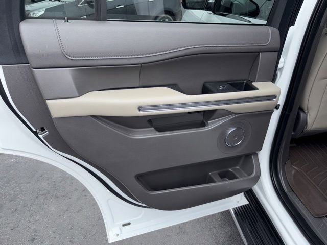 Used 2021 Ford Expedition XLT image 23