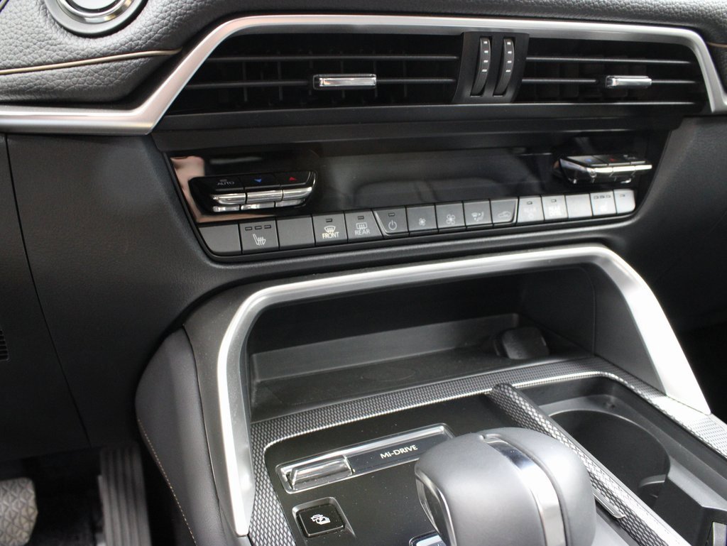 Used 2025 MAZDA CX-70 Plug-In Hybrid w/ Premium Pkg image 49