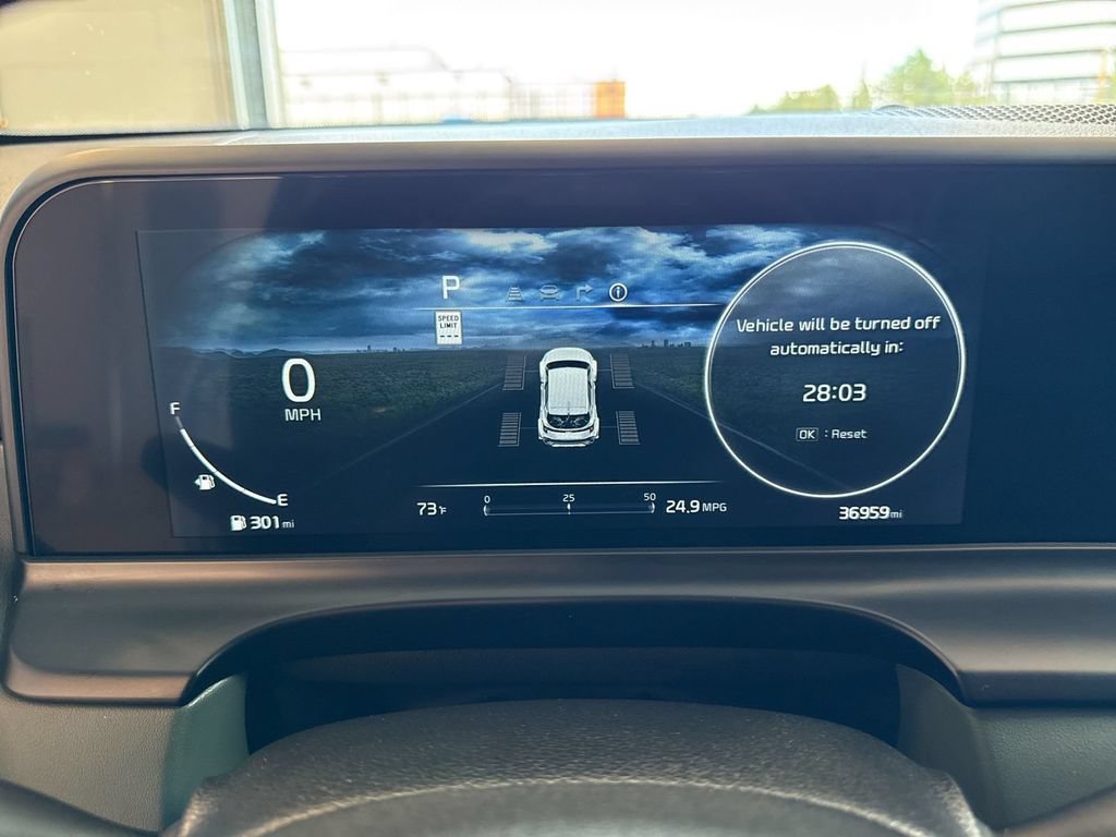 Certified 2024 Kia Seltos SX w/ SX Sunroof Package AWD/4WD image 24