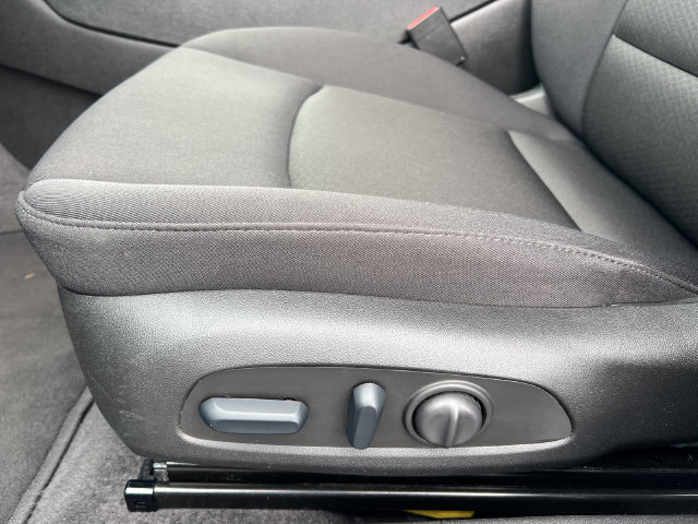Used 2025 Chevrolet Malibu LT FWD image 9