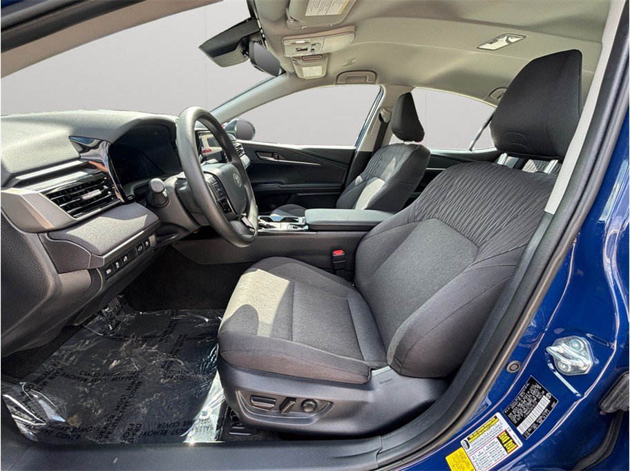 Used 2025 Toyota Camry LE w/ Convenience Package FWD image 2