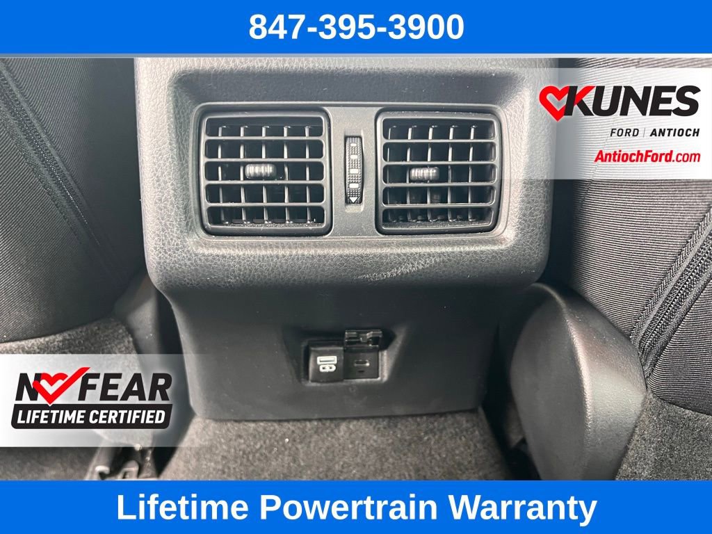 Used 2025 Toyota Camry LE FWD image 6