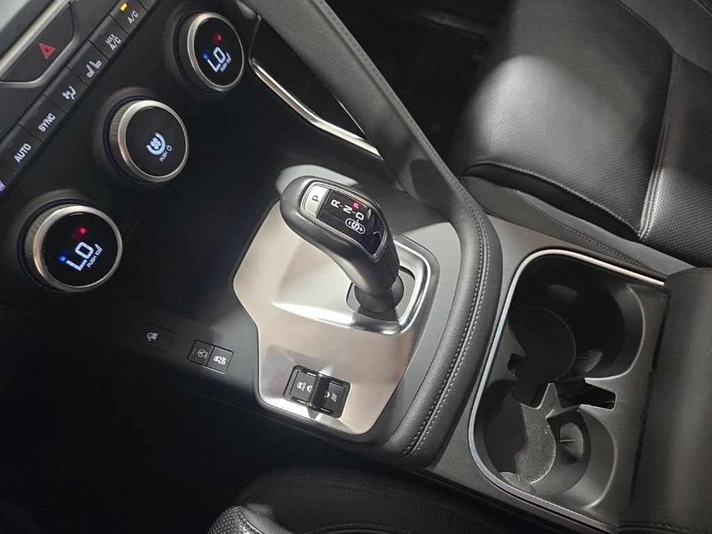Used 2020 Jaguar E-PACE SE AWD/4WD image 13