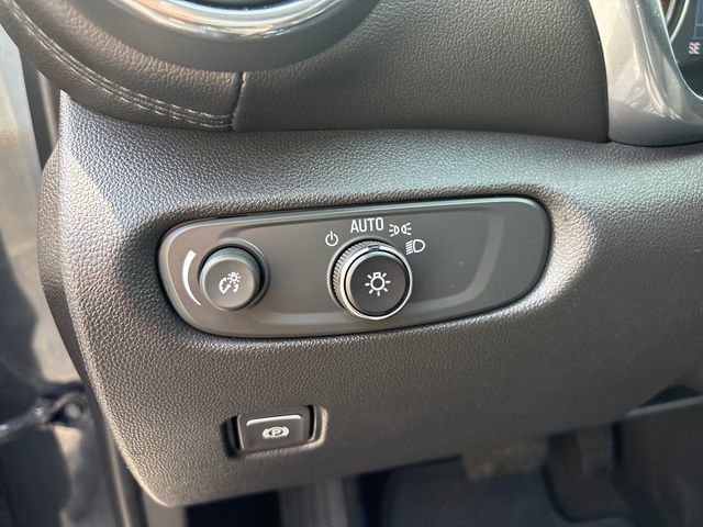 Used 2022 Chevrolet Blazer LT image 23