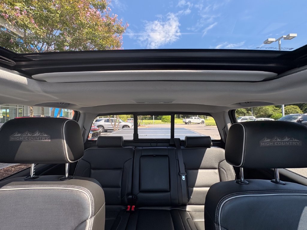 Used 2018 Chevrolet Silverado 1500 High Country AWD/4WD image 13