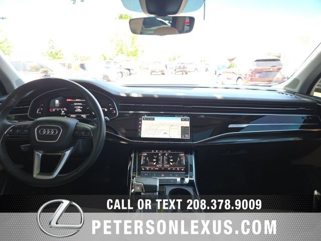 Used 2022 Audi Q7 3.0T Premium Plus w/ Premium Plus Package AWD/4WD image 16
