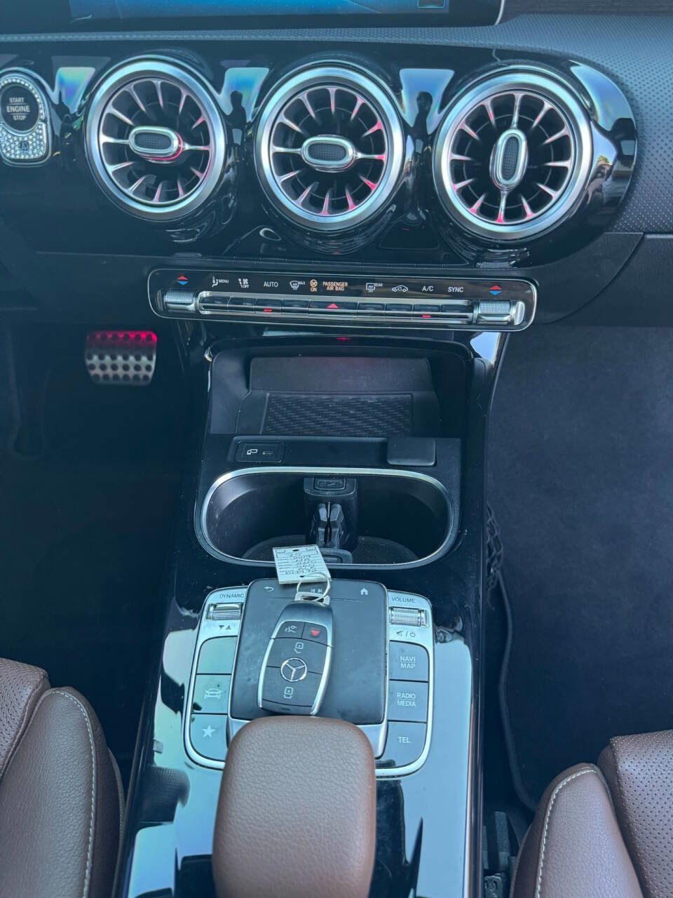 Used 2019 Mercedes-Benz A 220 w/ AMG Line image 30