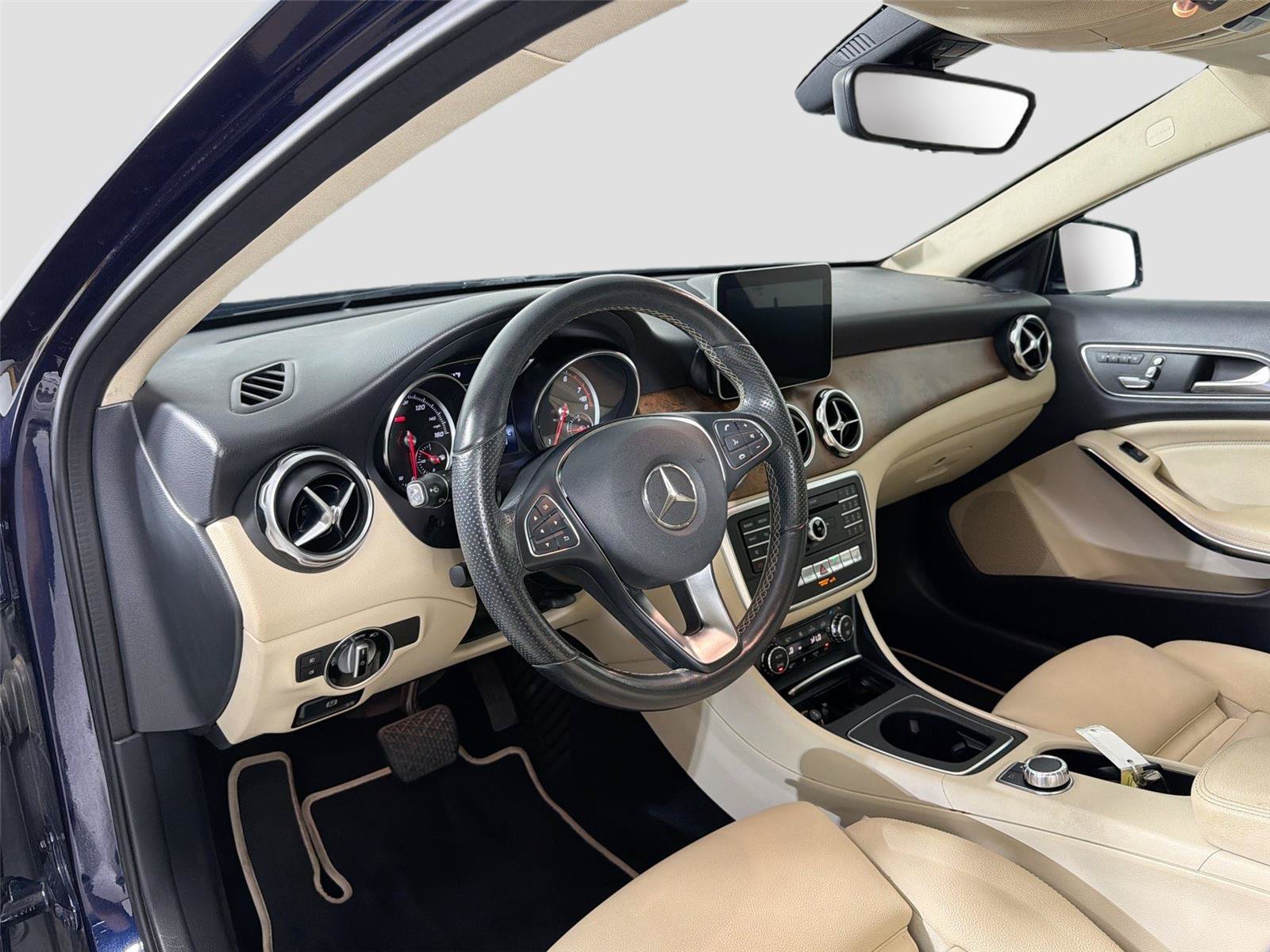 Used 2019 Mercedes-Benz GLA 250 image 10