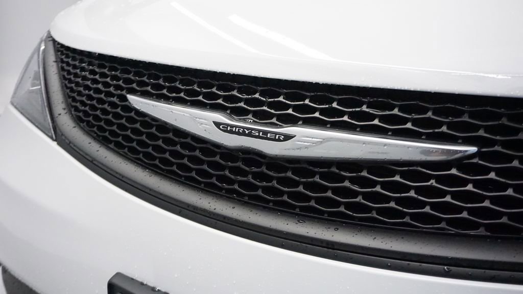 New 2026 Chrysler Voyager LX image 16