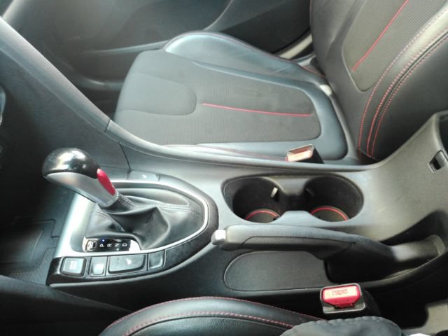 Used 2020 Hyundai Veloster 2.0 Premium FWD image 30