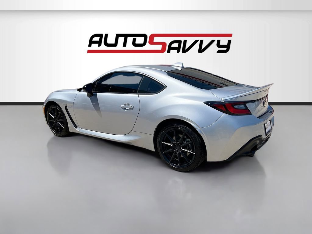 Used 2024 Toyota GR86 Premium RWD image 5