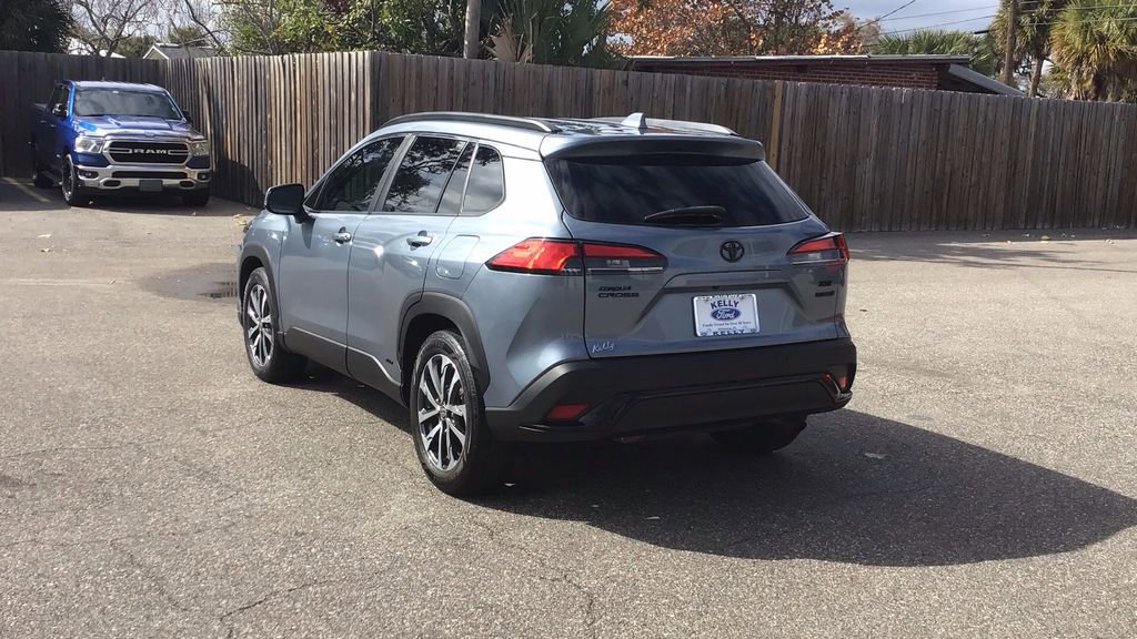 Used 2023 Toyota Corolla Cross XSE w/ Convenience Package image 8