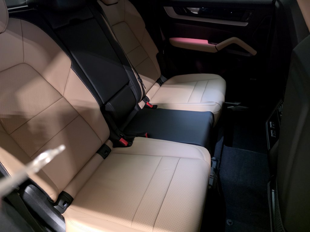 New 2026 Porsche Cayenne AWD/4WD image 13