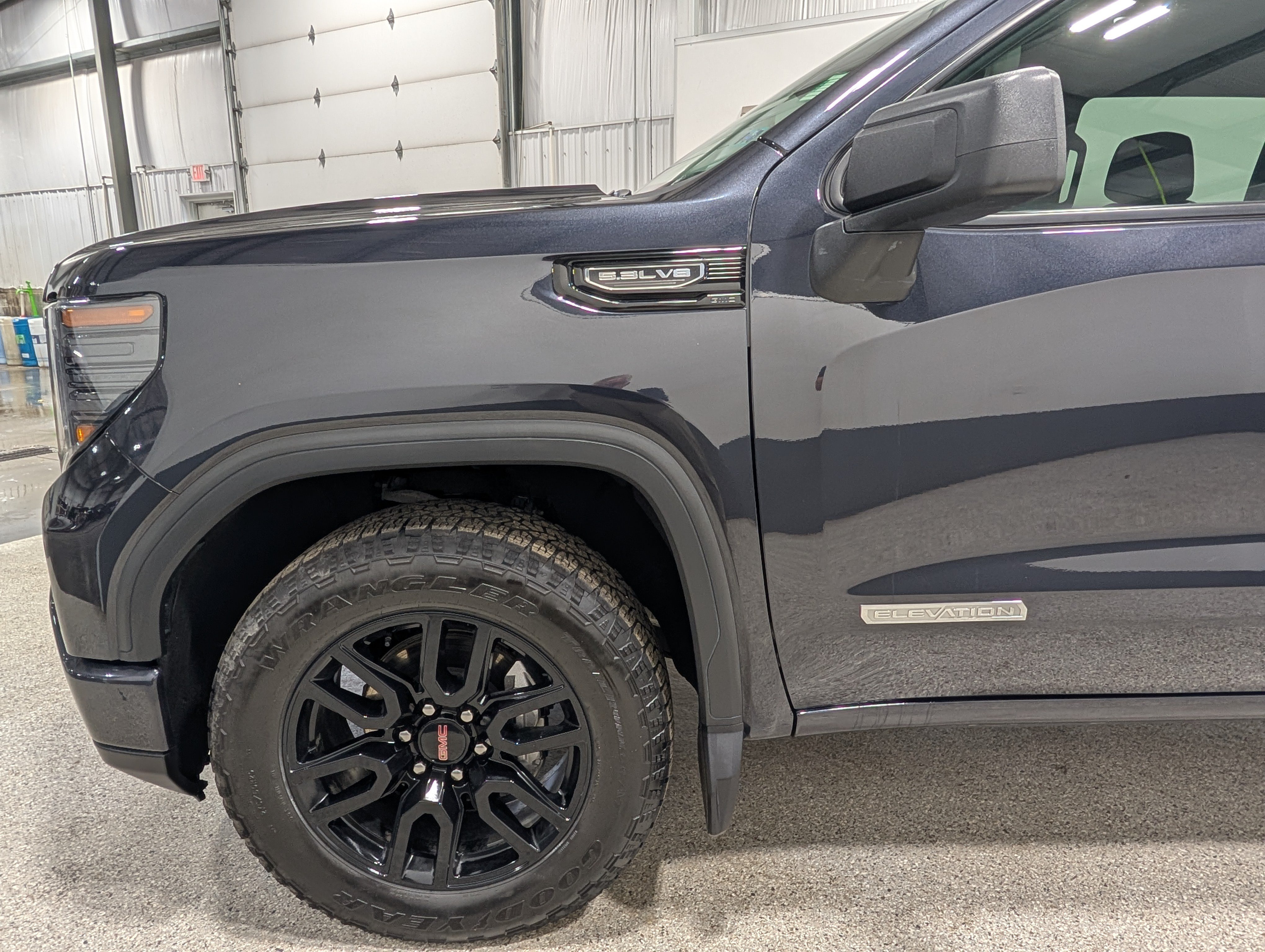 Used 2024 GMC Sierra 1500 Elevation w/ X31 Off-Road Package AWD/4WD image 7