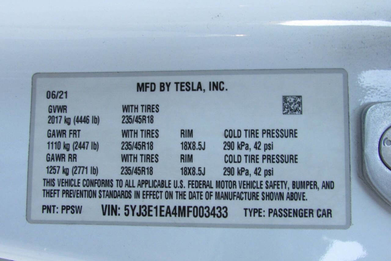 Used 2021 Tesla Model 3 Standard Range Plus image 13