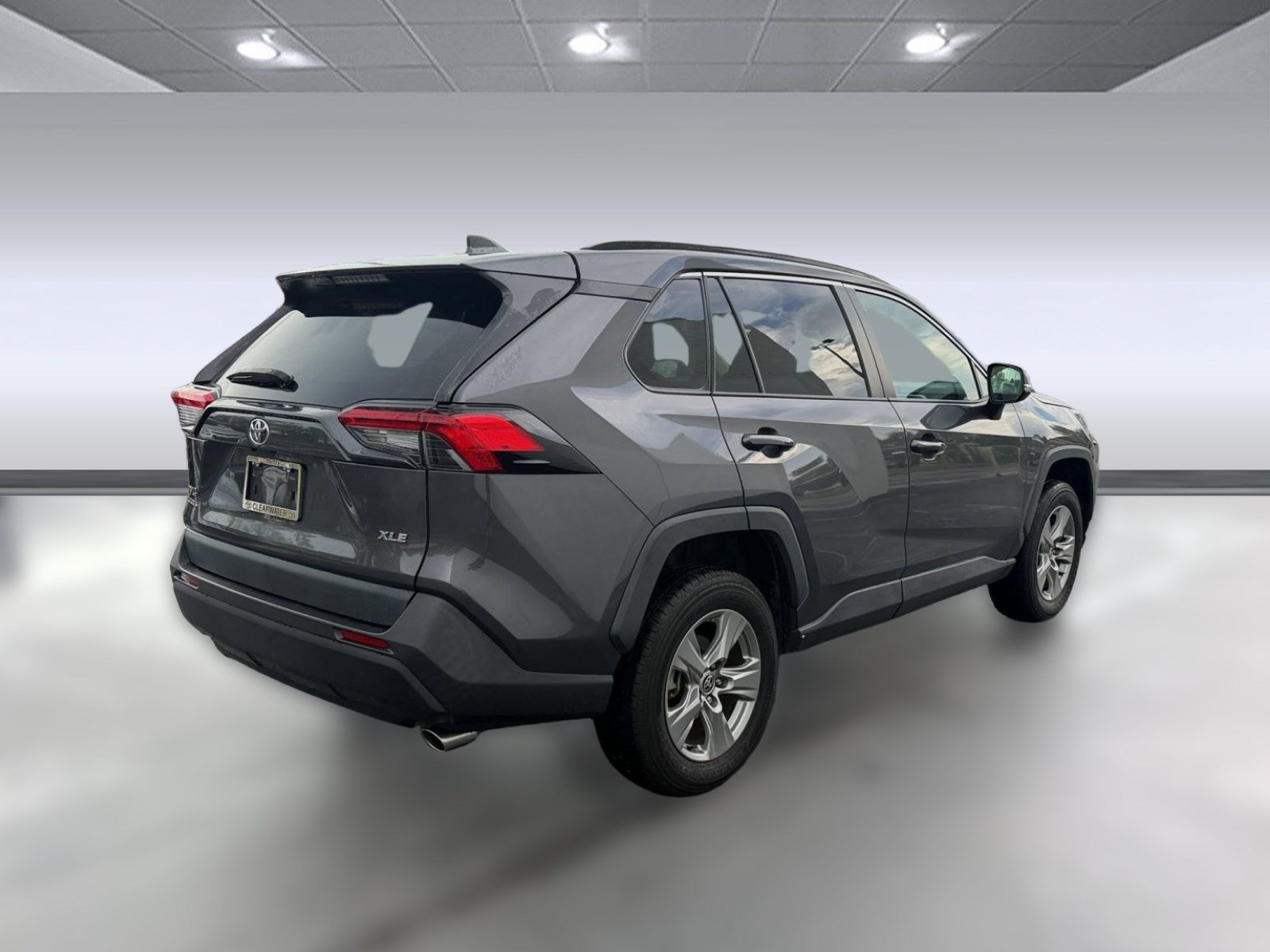 Used 2023 Toyota RAV4 XLE w/ Convenience Package FWD image 9