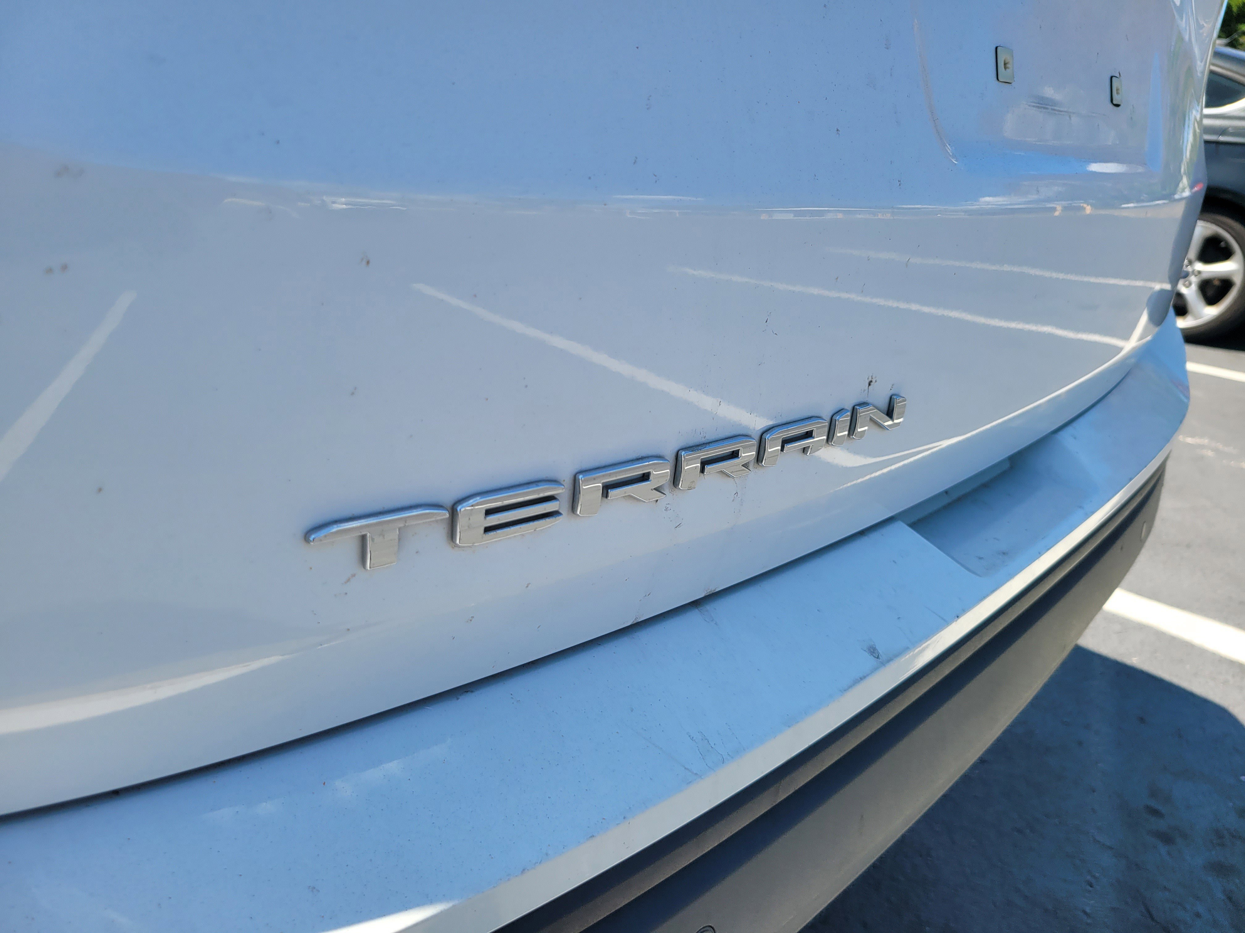 Used 2022 GMC Terrain SLE FWD image 8