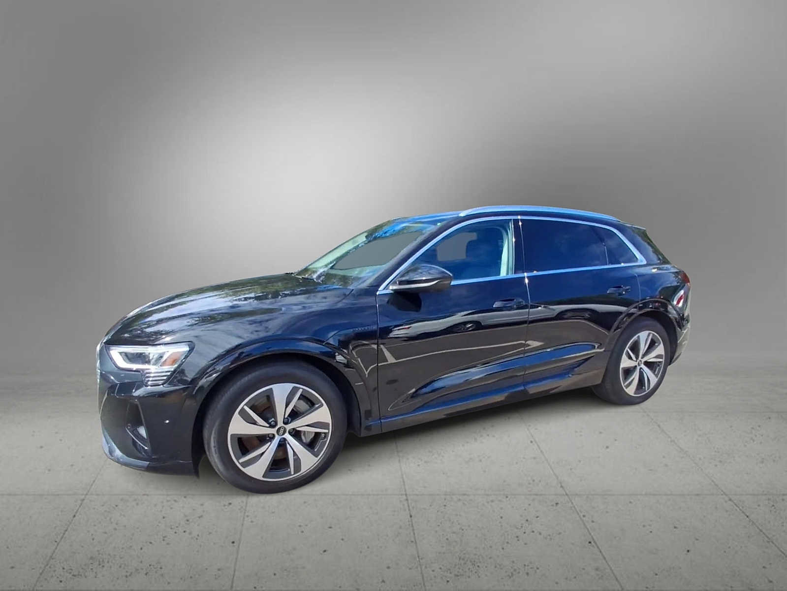 Used 2024 Audi Q8 e-tron Premium Plus w/ Premium Plus Package AWD/4WD image 4