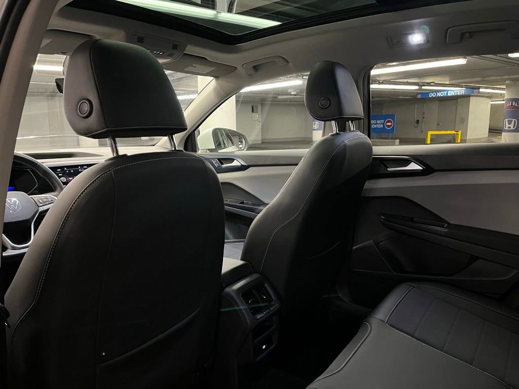 Certified 2023 Volkswagen Taos SE w/ Panoramic Sunroof Package image 23