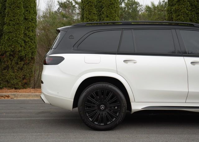 Used 2021 Mercedes-Benz Maybach GLS 600 4MATIC image 8