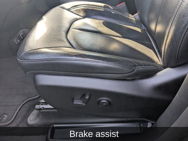 Used 2021 Chrysler Pacifica Touring-L w/ Uconnect Theater Family Group image 22