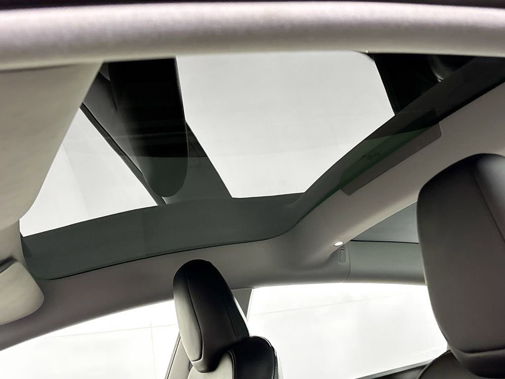 Used 2024 Tesla Model 3 image 19