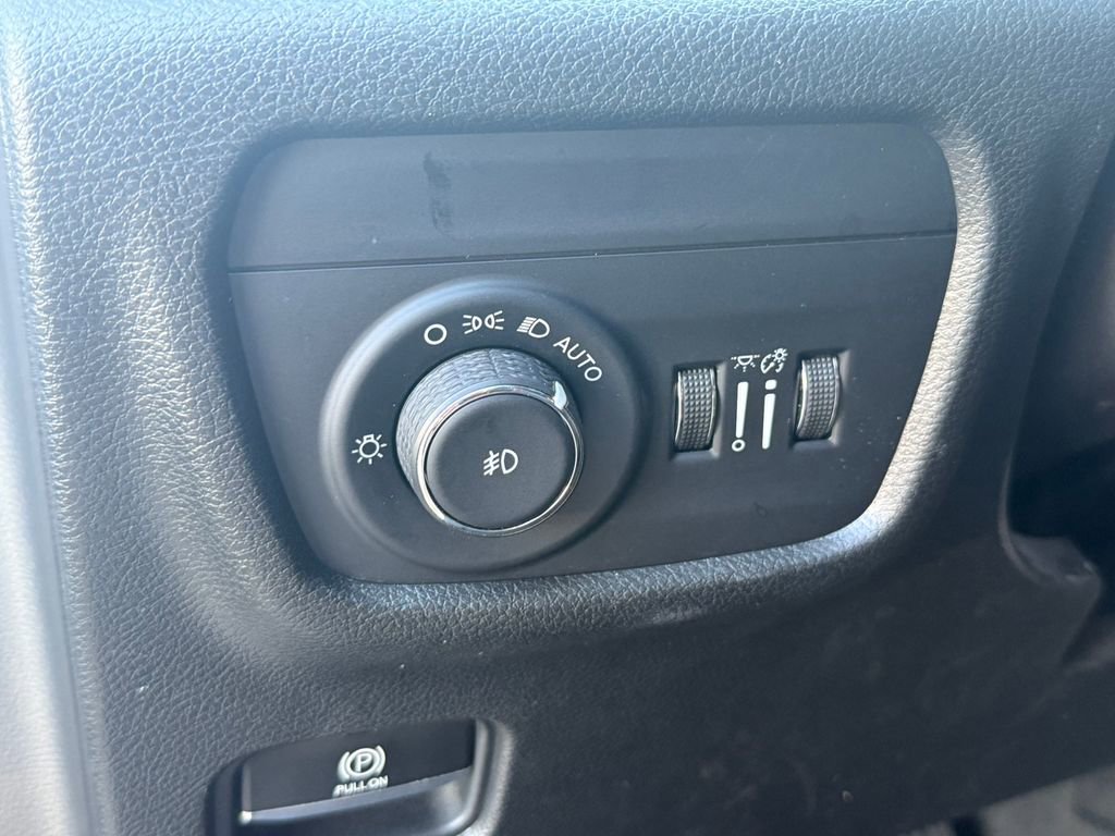 Used 2021 Jeep Grand Cherokee L Limited image 17