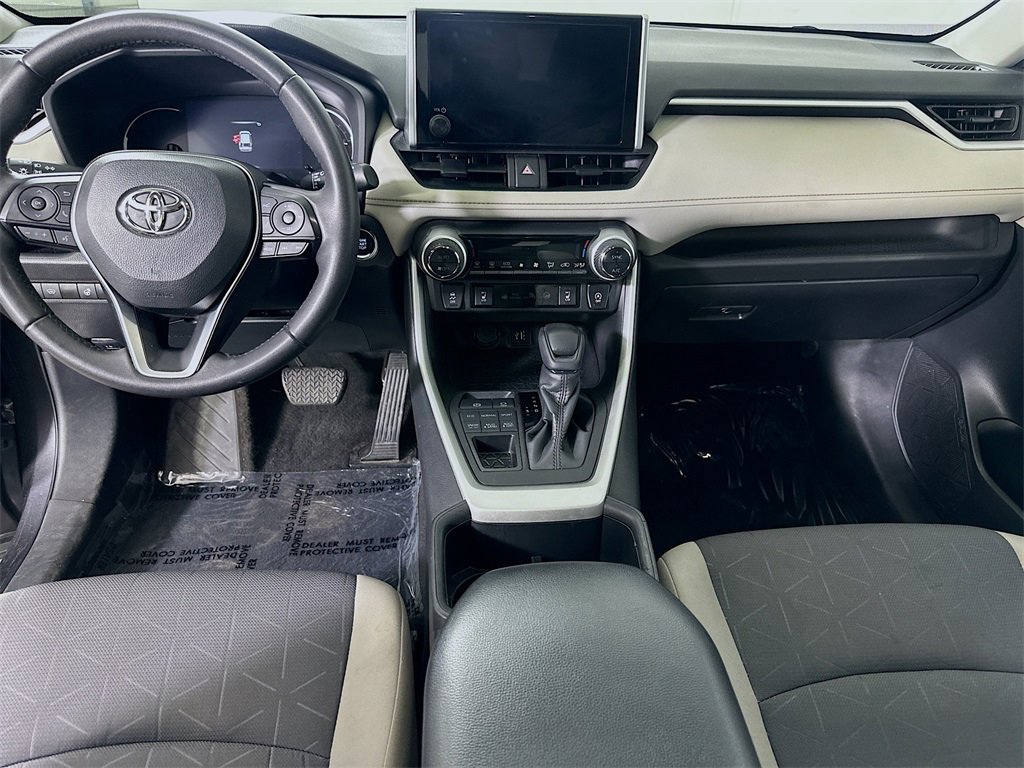 Used 2023 Toyota RAV4 XLE w/ Convenience Package image 17