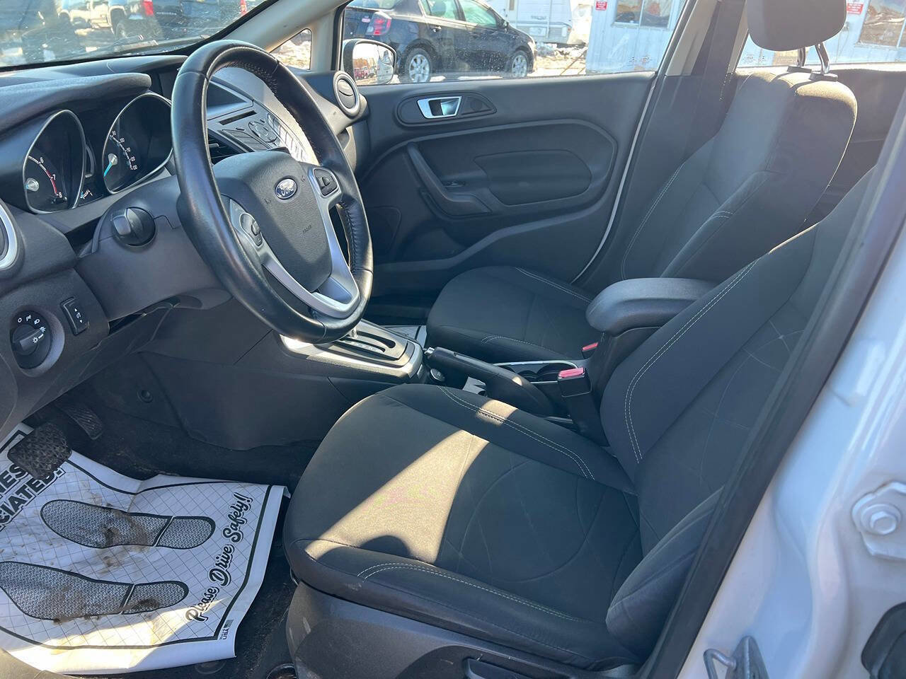 Used 2016 Ford Fiesta SE FWD image 17