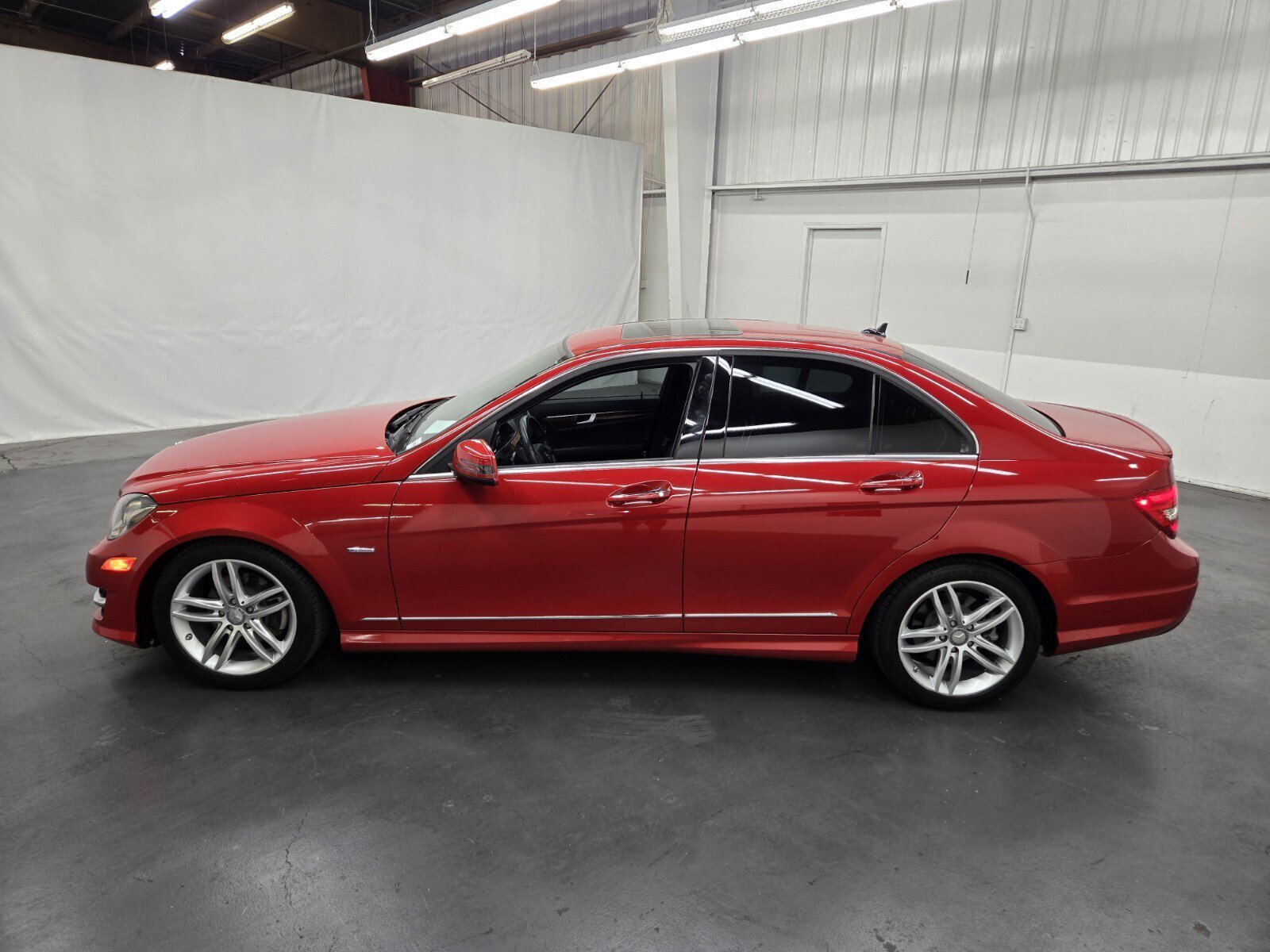Used 2012 Mercedes-Benz C 250 Sedan image 2