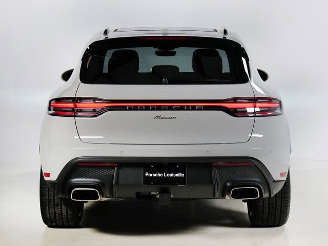Certified 2026 Porsche Macan AWD/4WD image 10