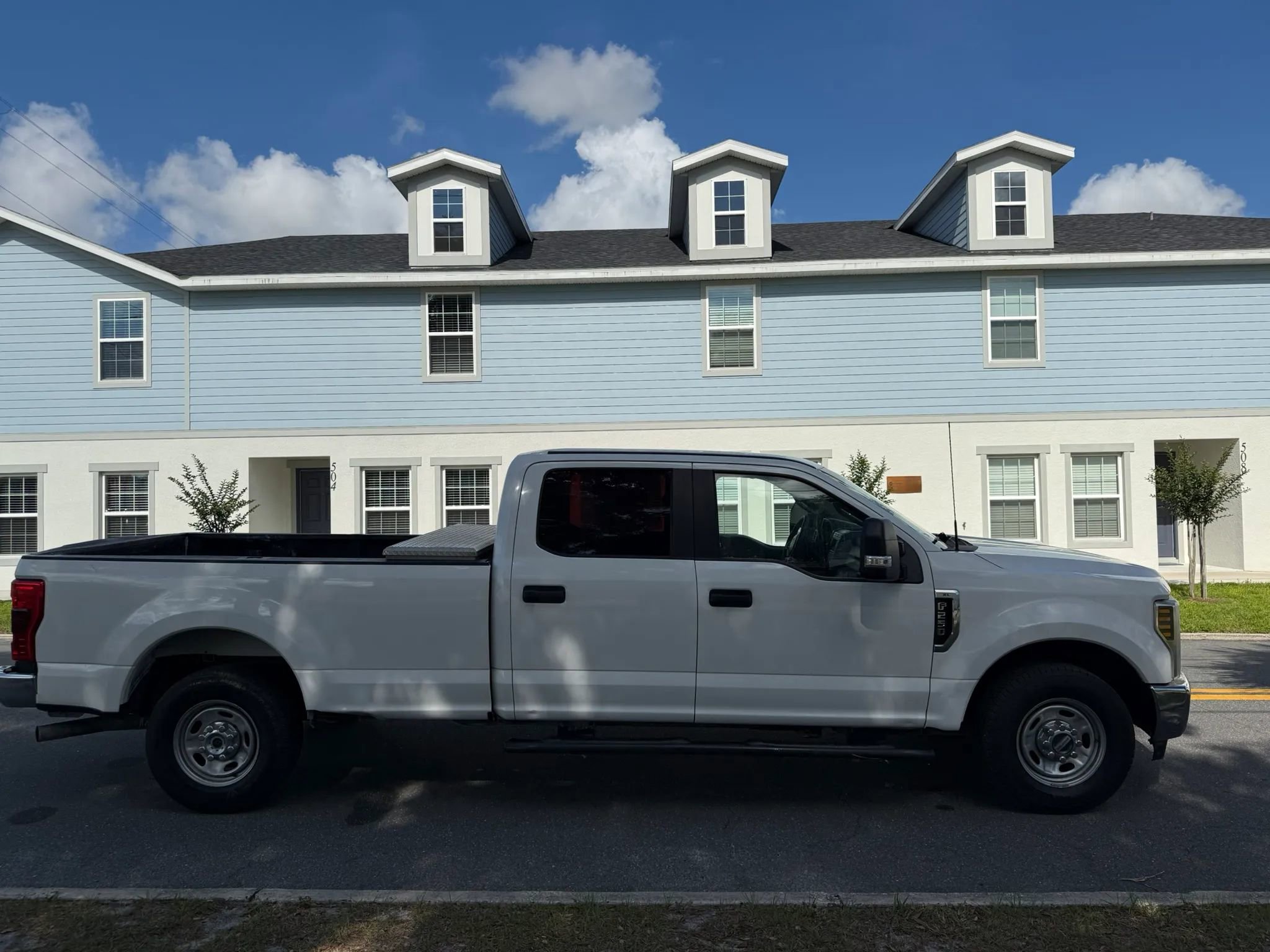 Used 2019 Ford F250 XL w/ Power Equipment Group RWD image 4