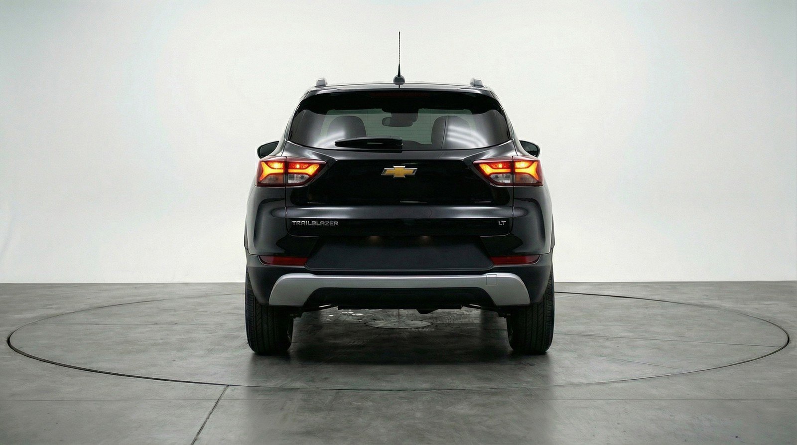Used 2025 Chevrolet TrailBlazer LT FWD image 7