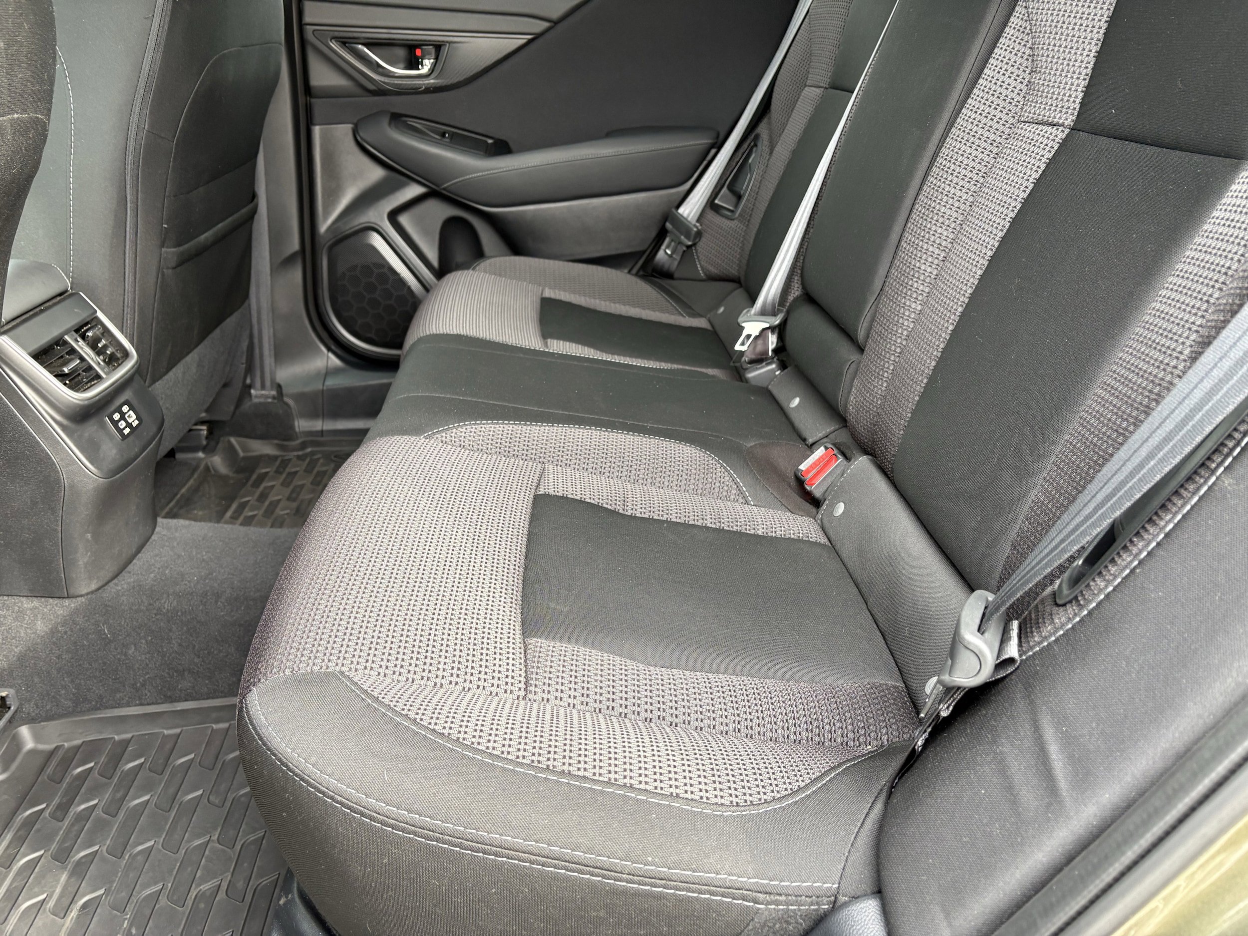 Certified 2025 Subaru Outback Premium w/ Popular Package #1 image 31