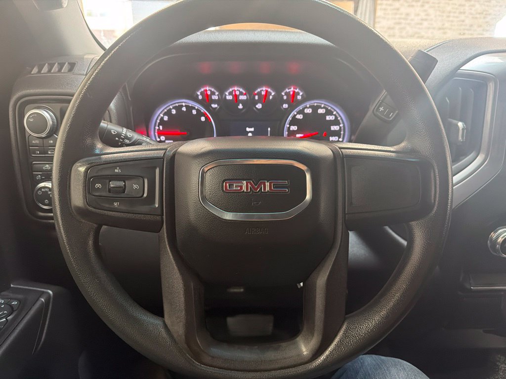 Used 2021 GMC Sierra 1500 4x4 Crew Cab w/ Convenience Package image 10