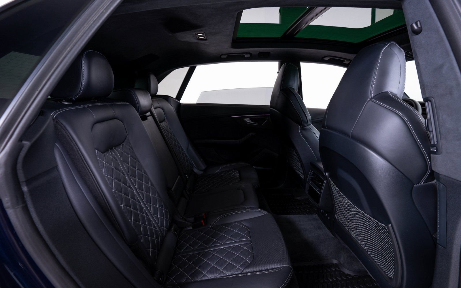 Used 2024 Audi SQ8 Prestige w/ Prestige Package image 17