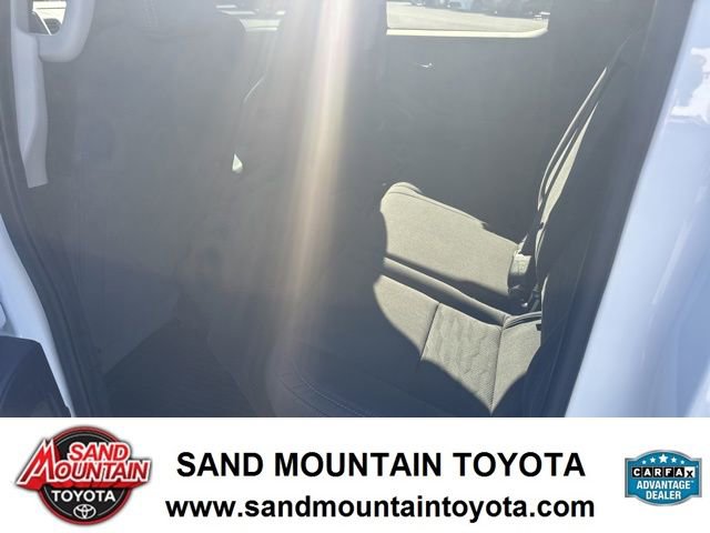 Used 2024 Nissan Frontier SV w/ SV Convenience Package image 13