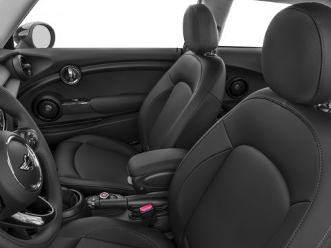 Used 2018 MINI Cooper 2-Door Hardtop image 9