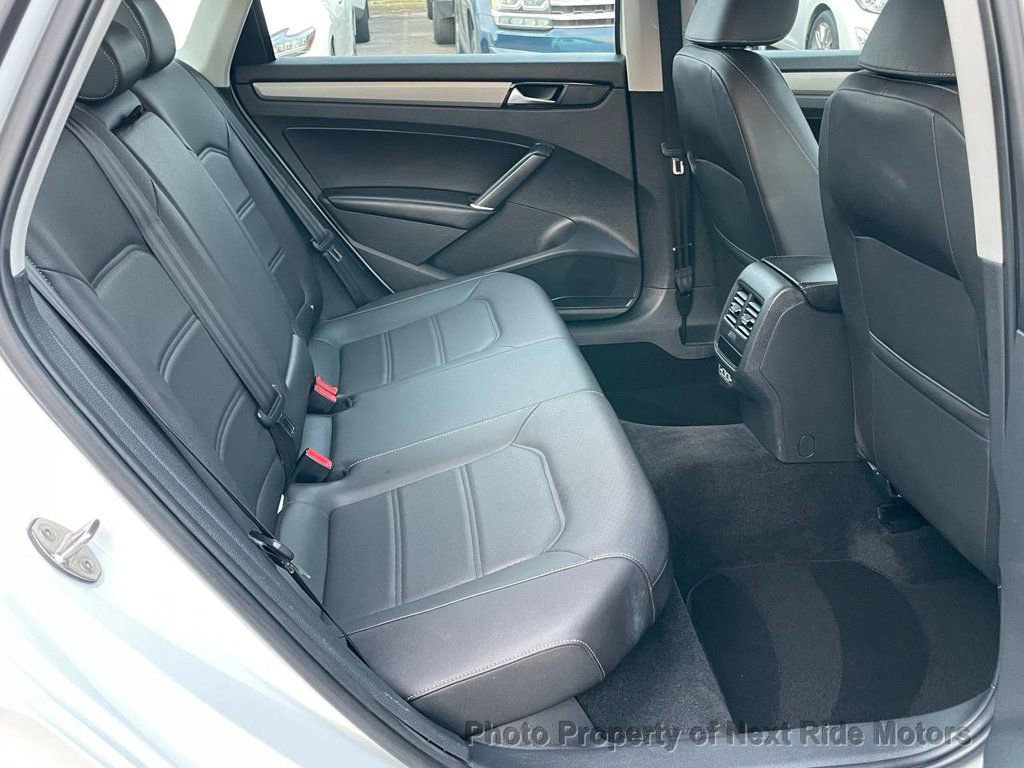 Used 2020 Volkswagen Passat 2.0T SE image 12