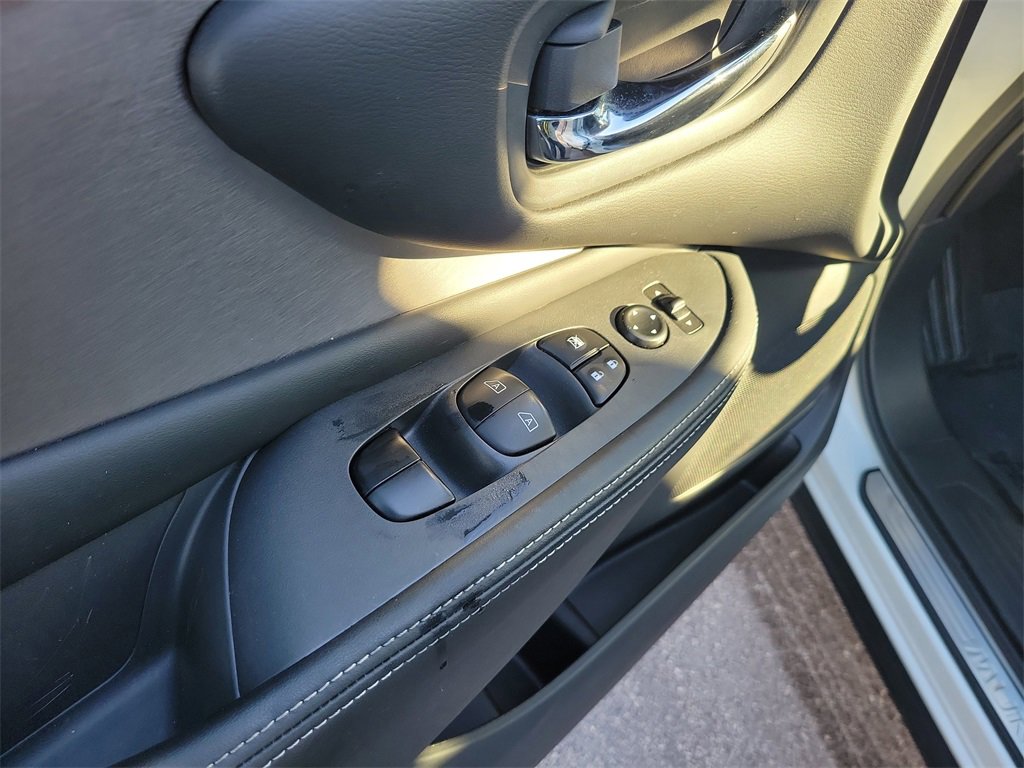 Certified 2024 Nissan Murano SV image 16