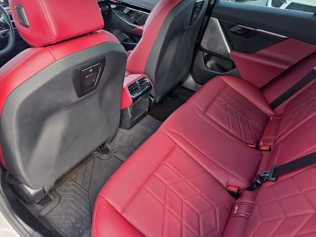 Certified 2025 BMW 530i RWD image 16