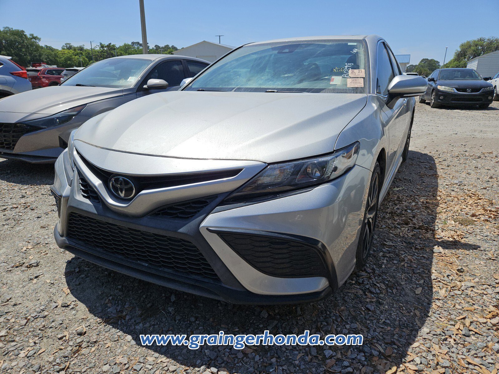 Used 2021 Toyota Camry SE w/ Convenience Package FWD video 2