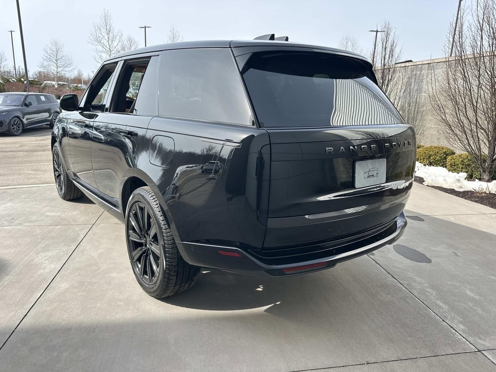 New 2026 Land Rover Range Rover SE image 7